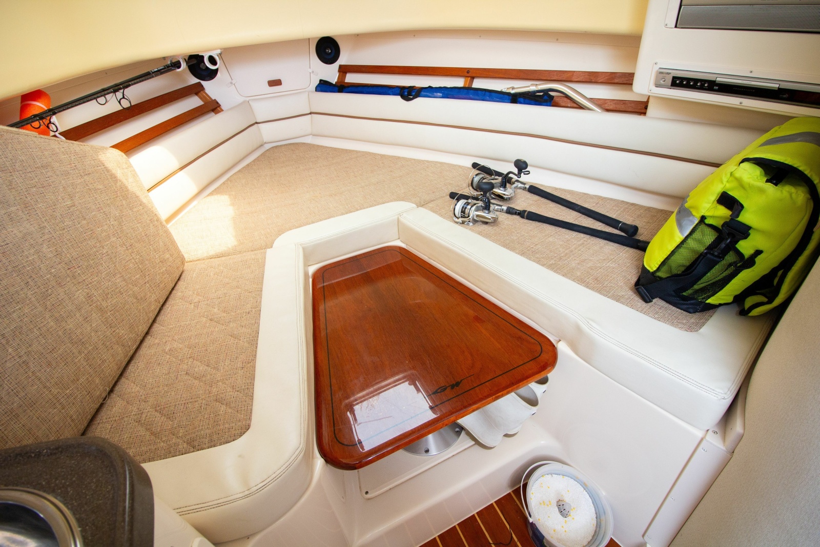 2004 Grady-White Marlin 300