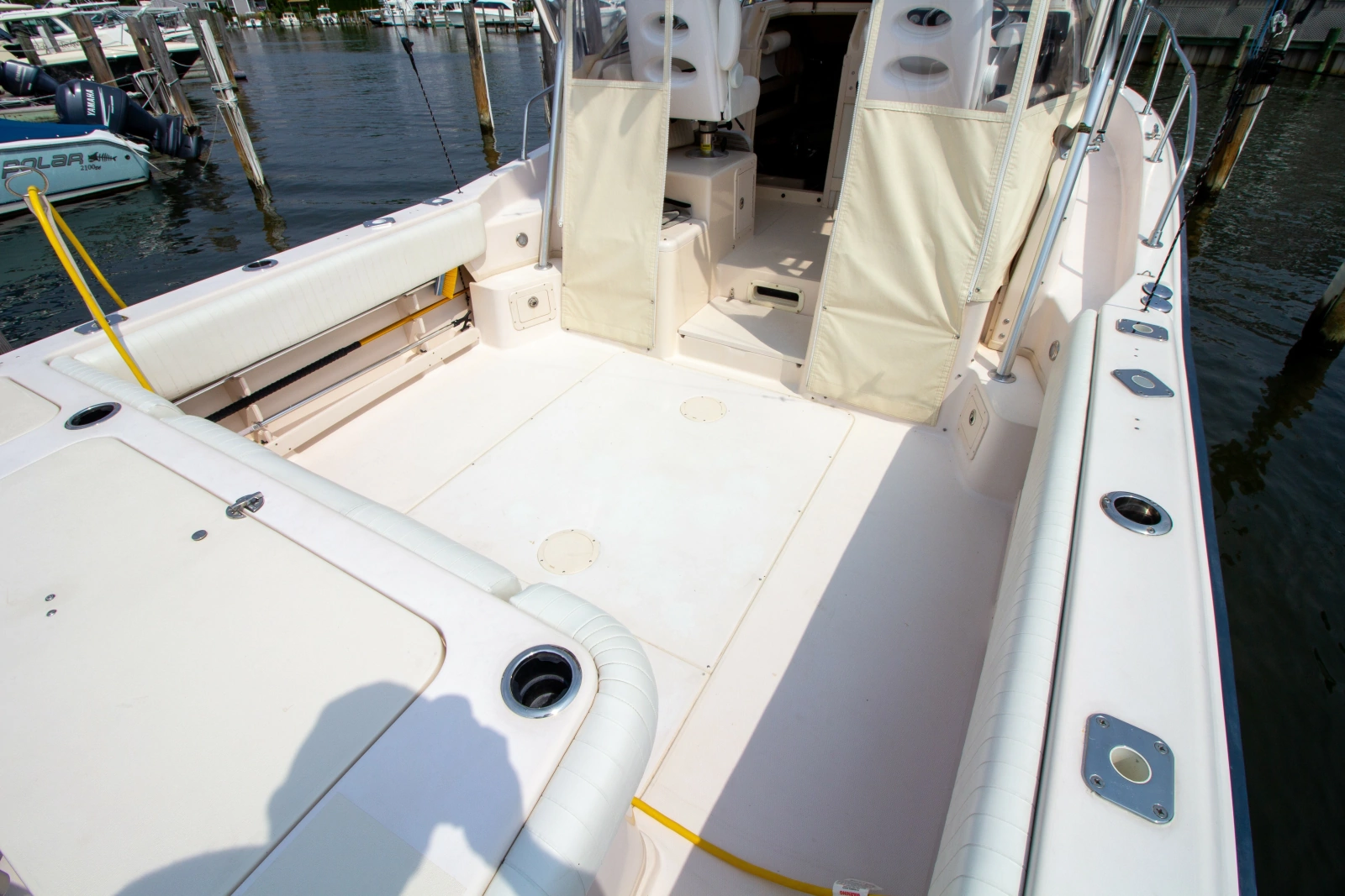 2004 Grady-White Marlin 300