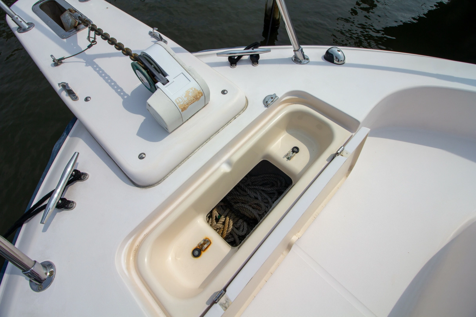 2004 Grady-White Marlin 300