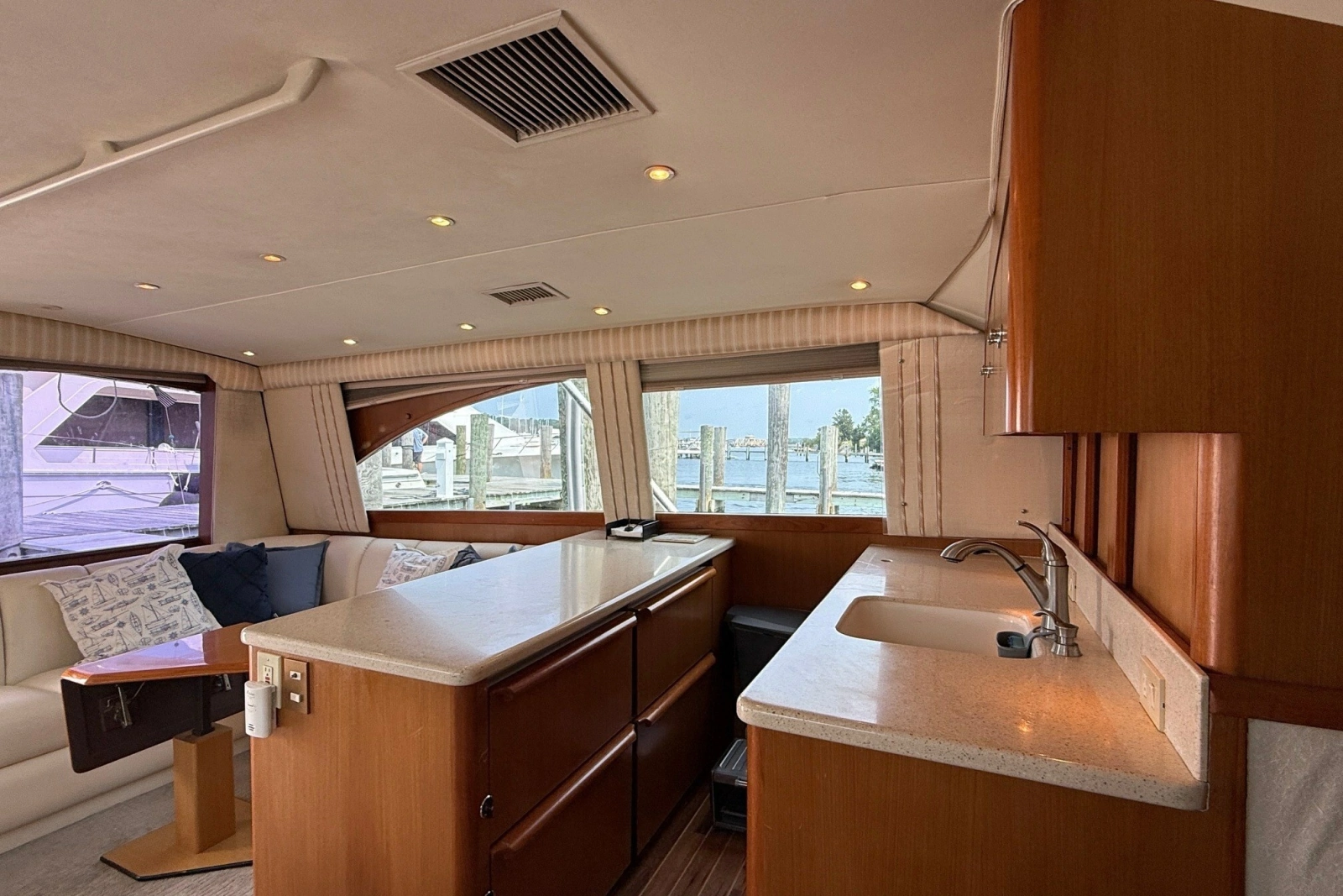 2004 Ocean Yachts 43 Super Sport