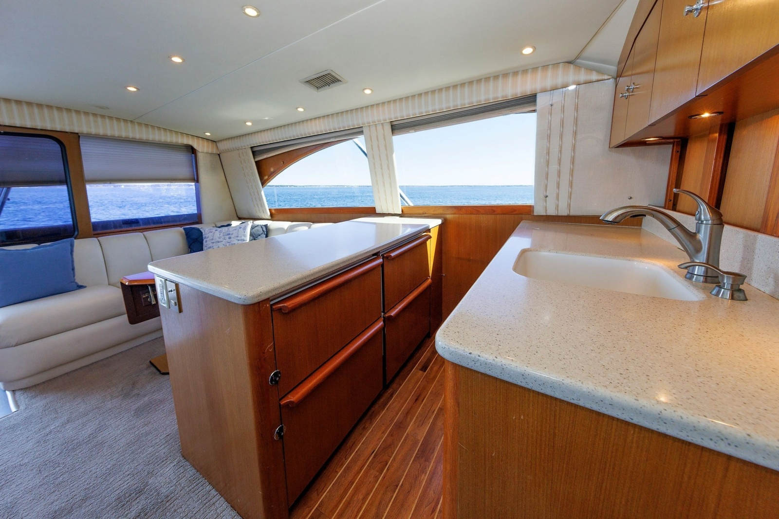 2004 Ocean Yachts 43 Super Sport
