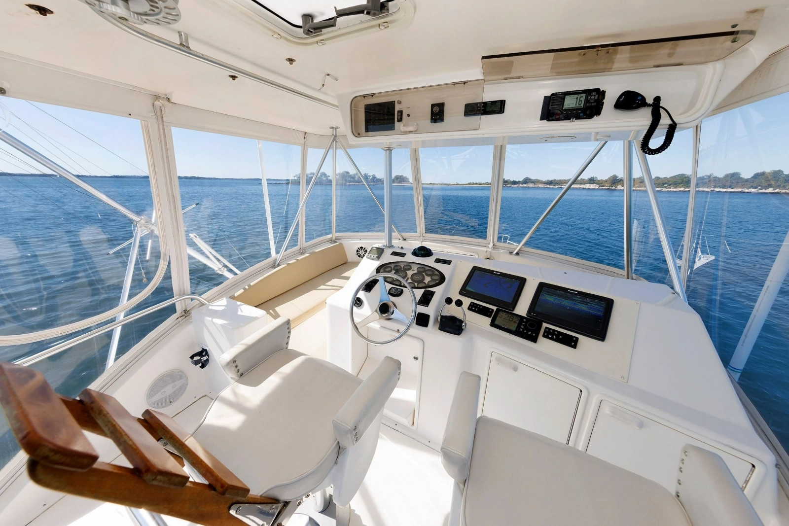 2004 Ocean Yachts 43 Super Sport