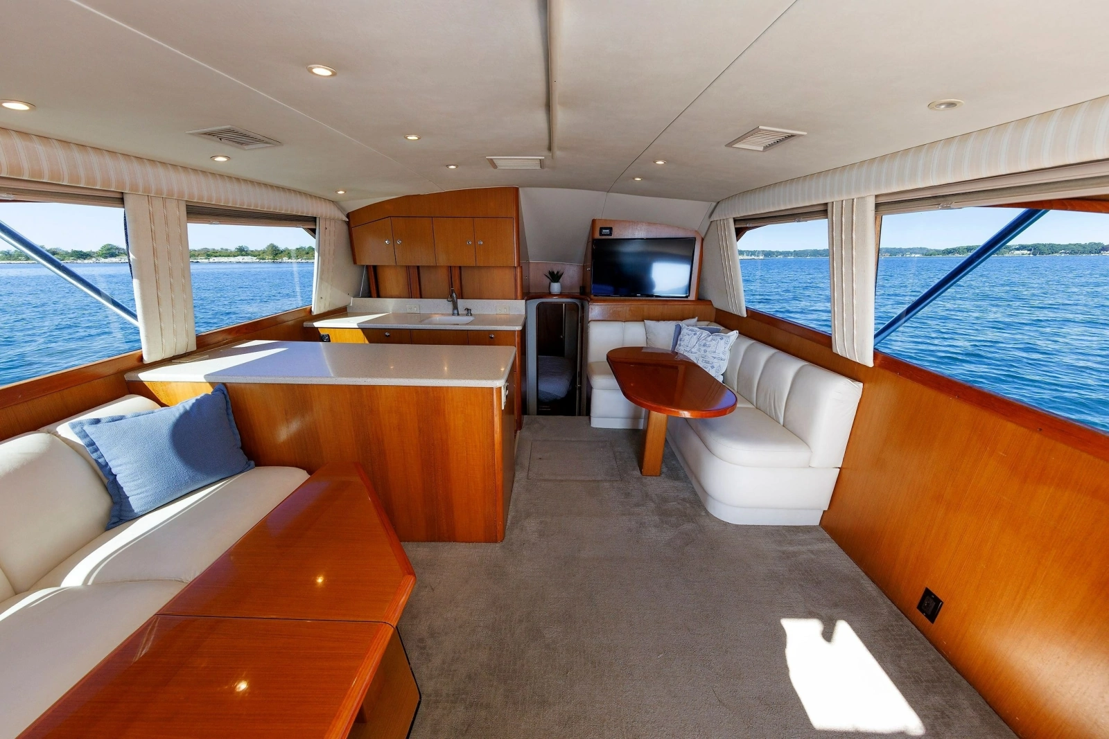 2004 Ocean Yachts 43 Super Sport