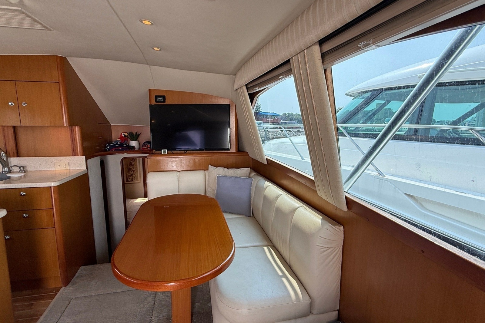 2004 Ocean Yachts 43 Super Sport