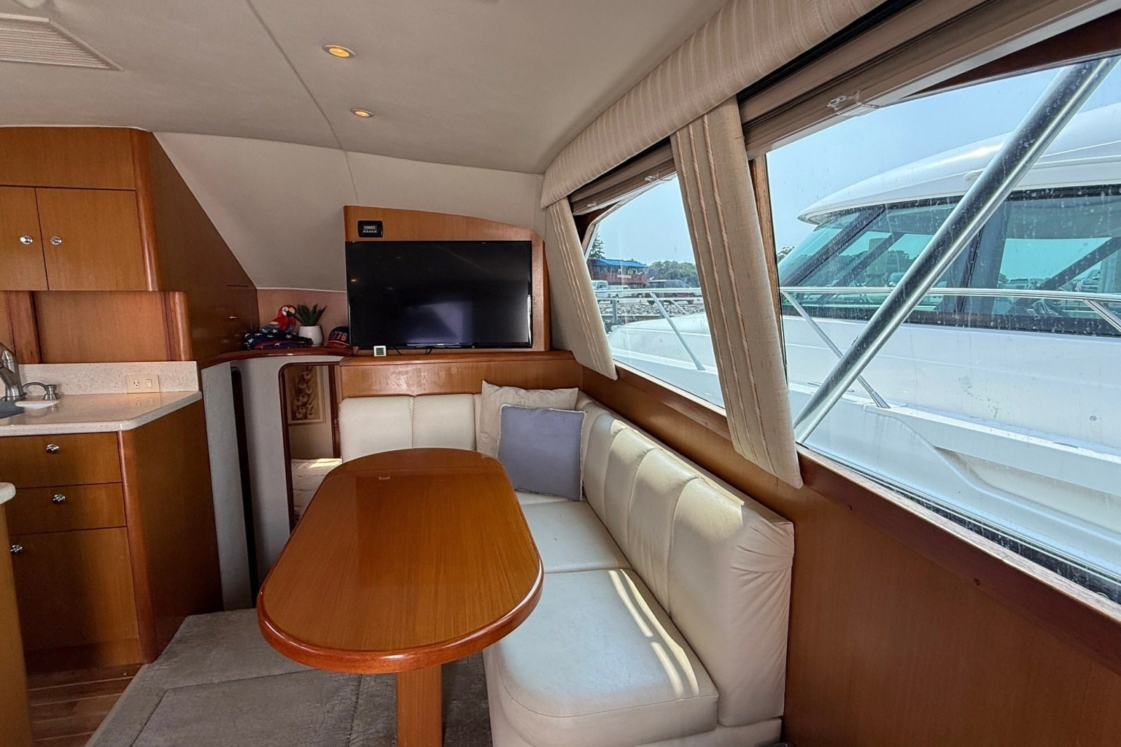2004 Ocean Yachts 43 Super Sport