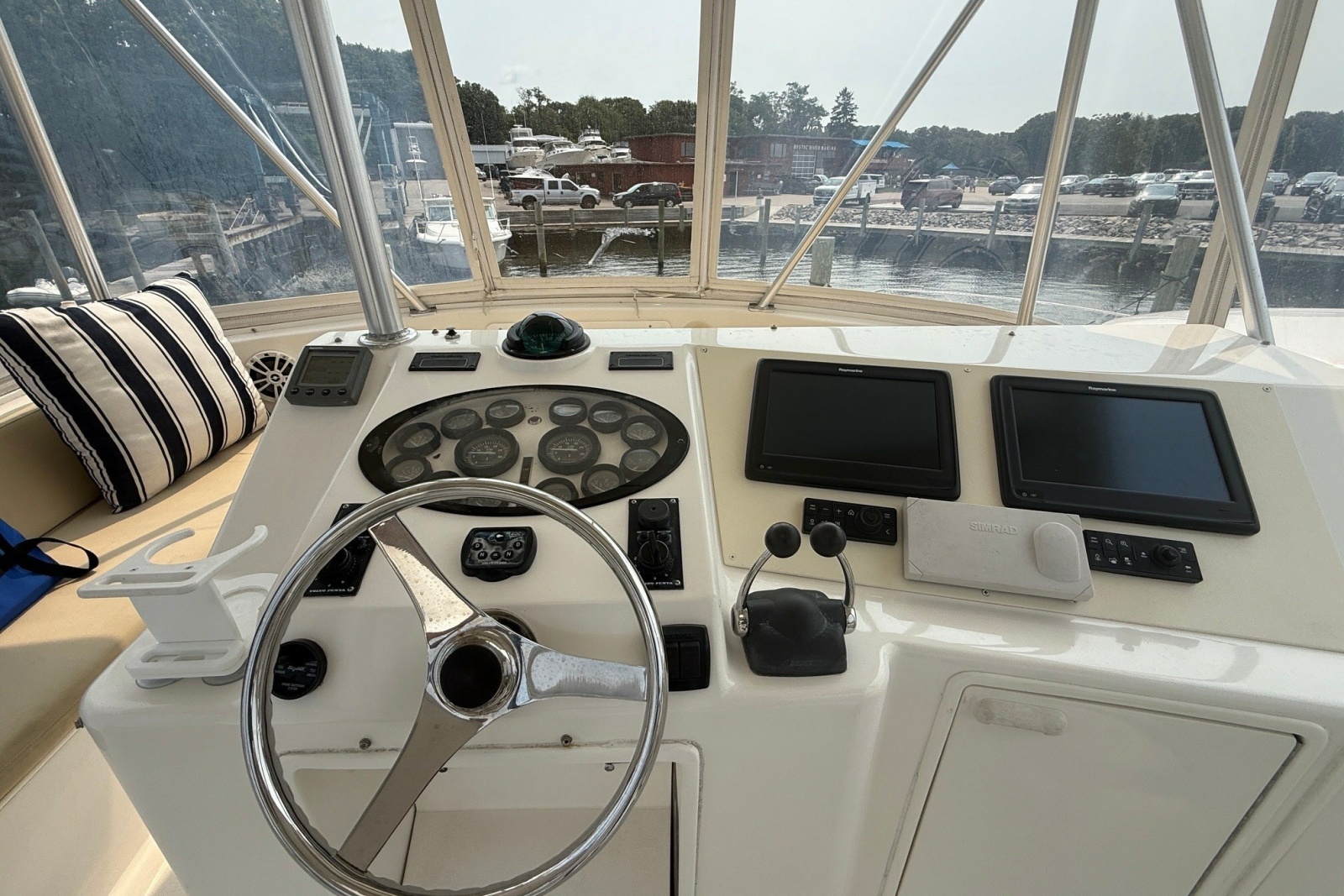 2004 Ocean Yachts 43 Super Sport