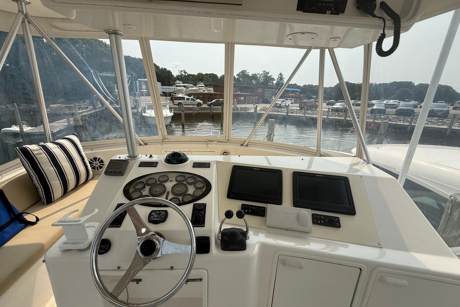 2004 Ocean Yachts 43 Super Sport