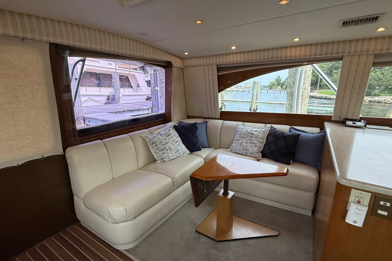 2004 Ocean Yachts 43 Super Sport