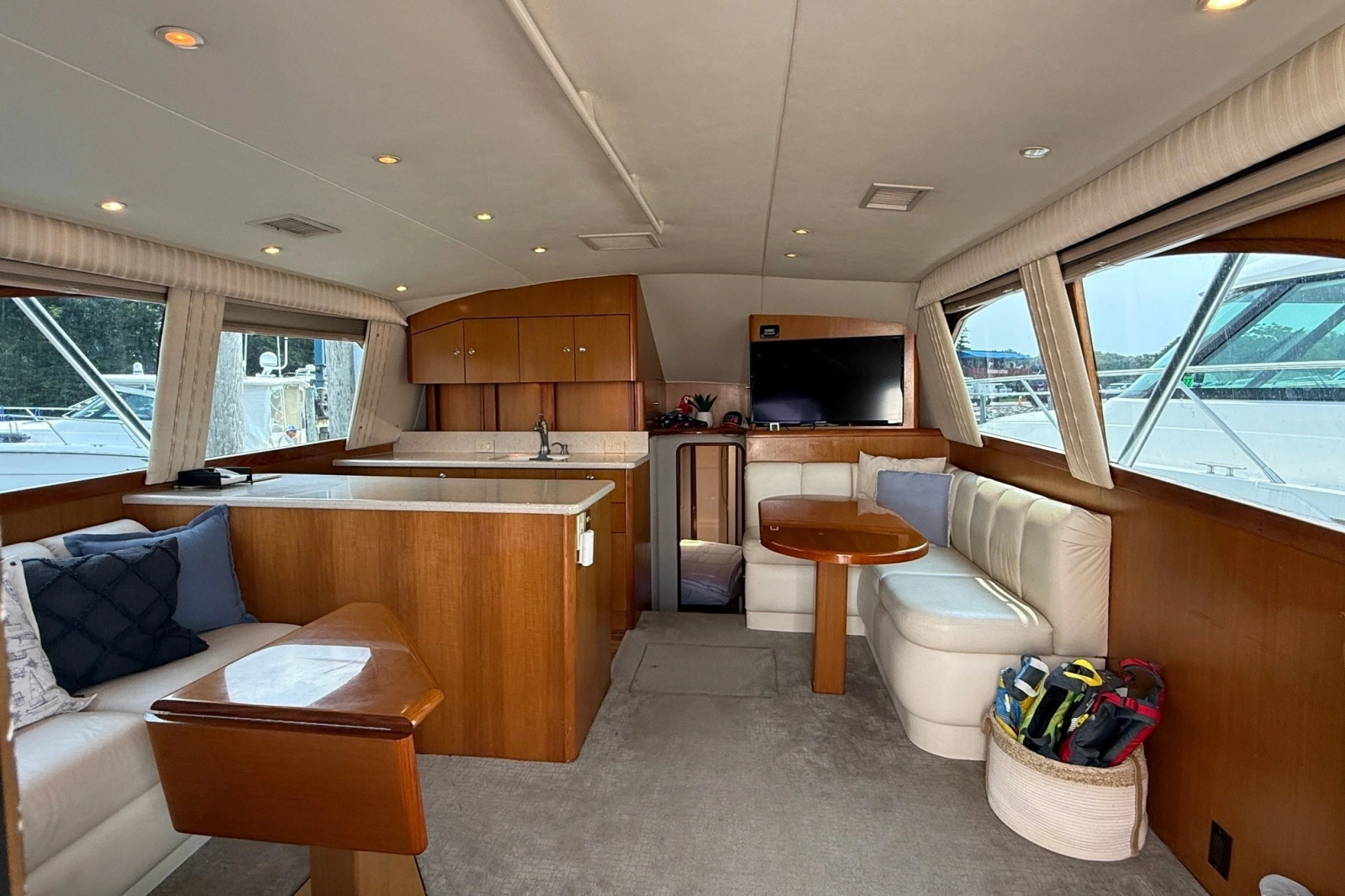 2004 Ocean Yachts 43 Super Sport