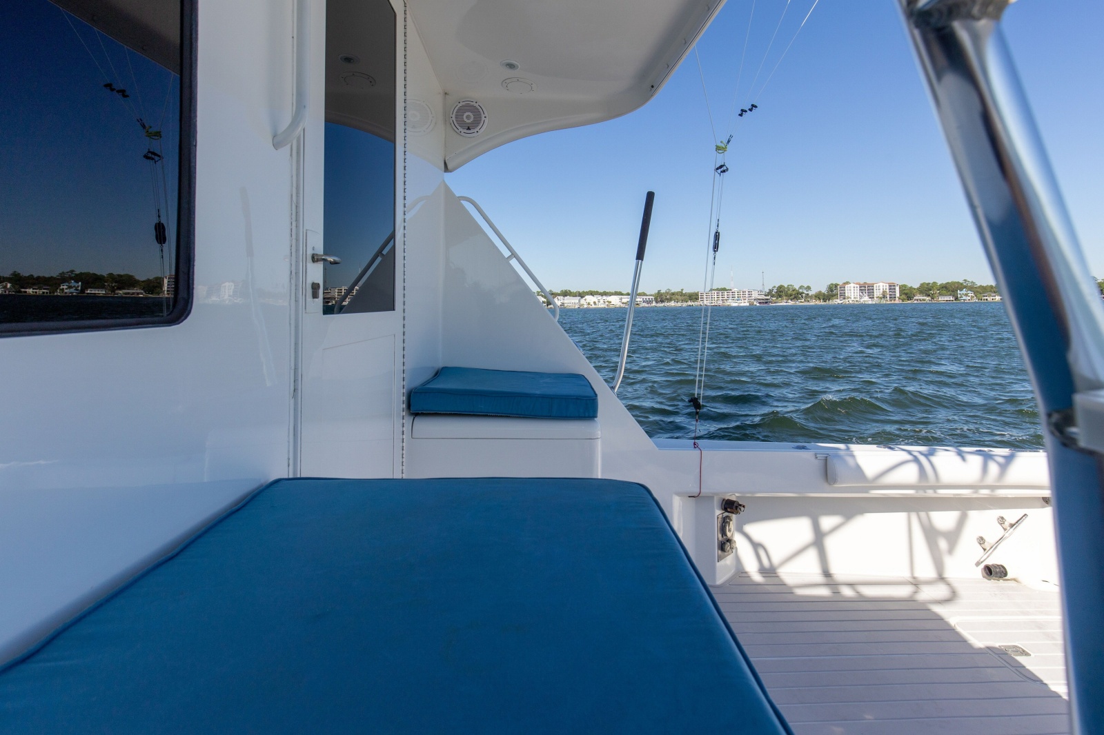 1998 Hatteras 60 Convertible