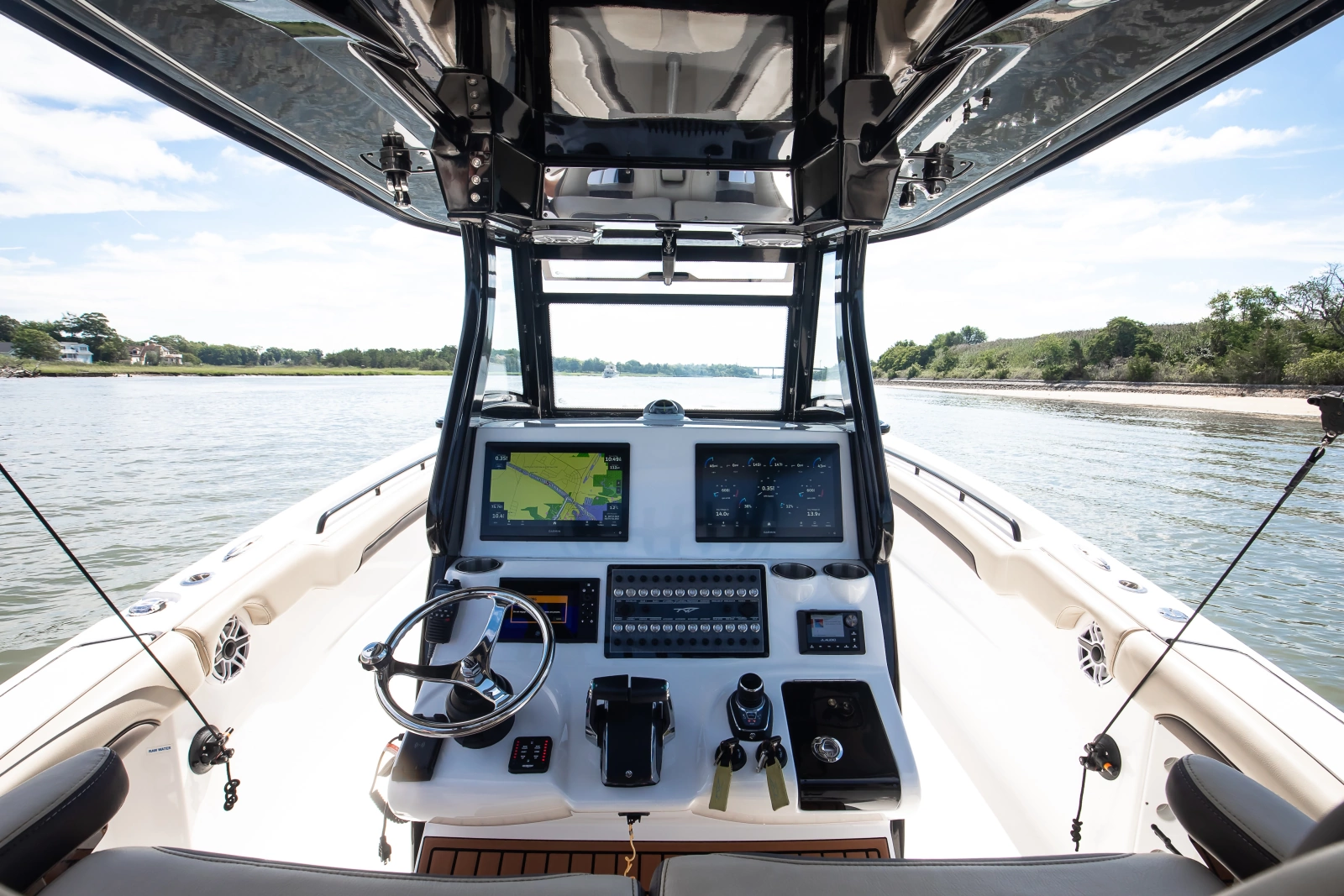 2023 Tidewater 320 CC Adventure