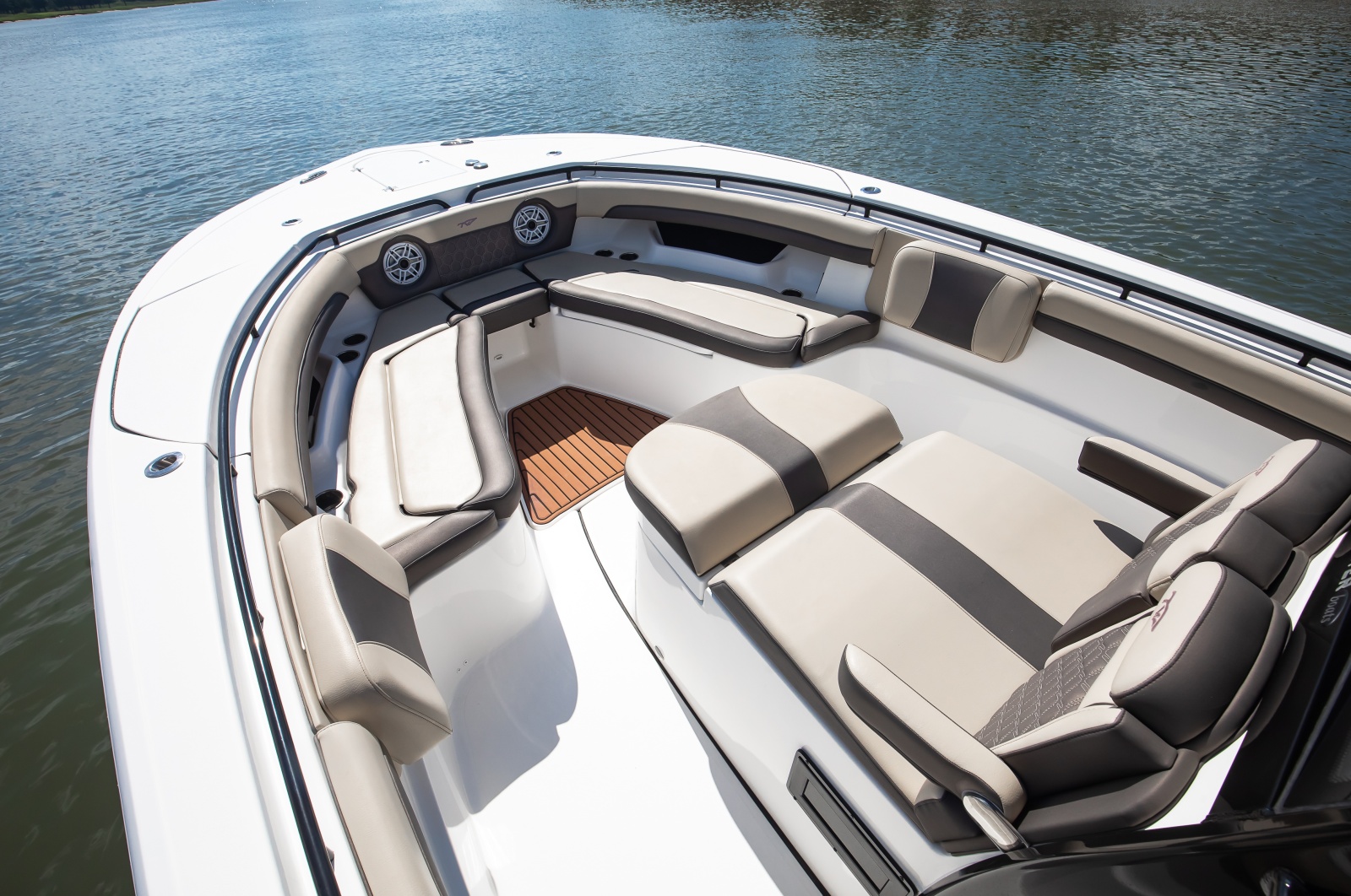 2023 Tidewater 320 CC Adventure
