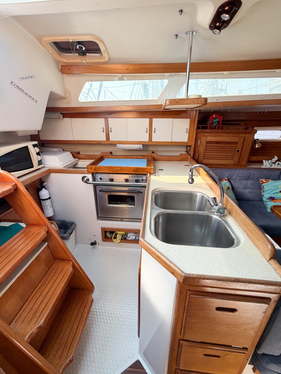 1996 Catalina 36