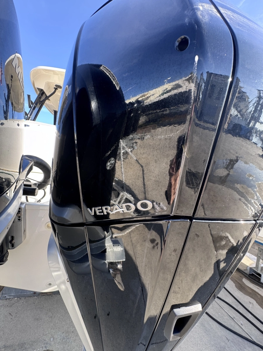 2022 Boston Whaler 280 Vantage DC