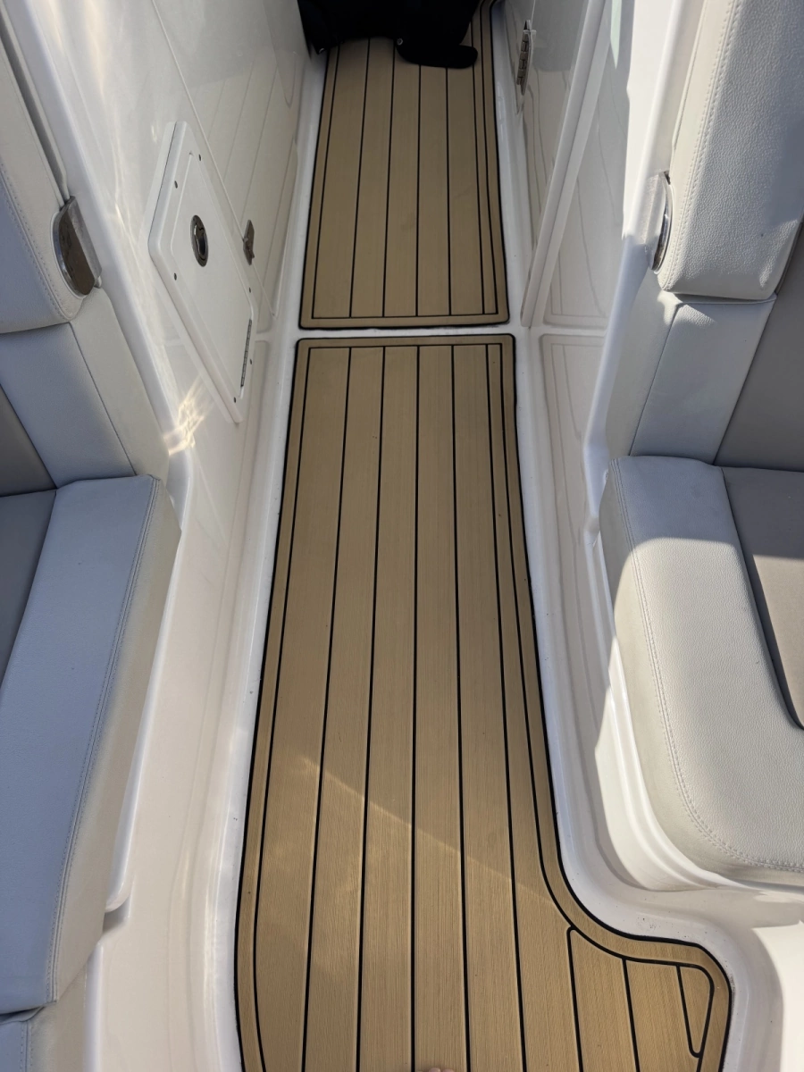 2022 Boston Whaler 280 Vantage DC