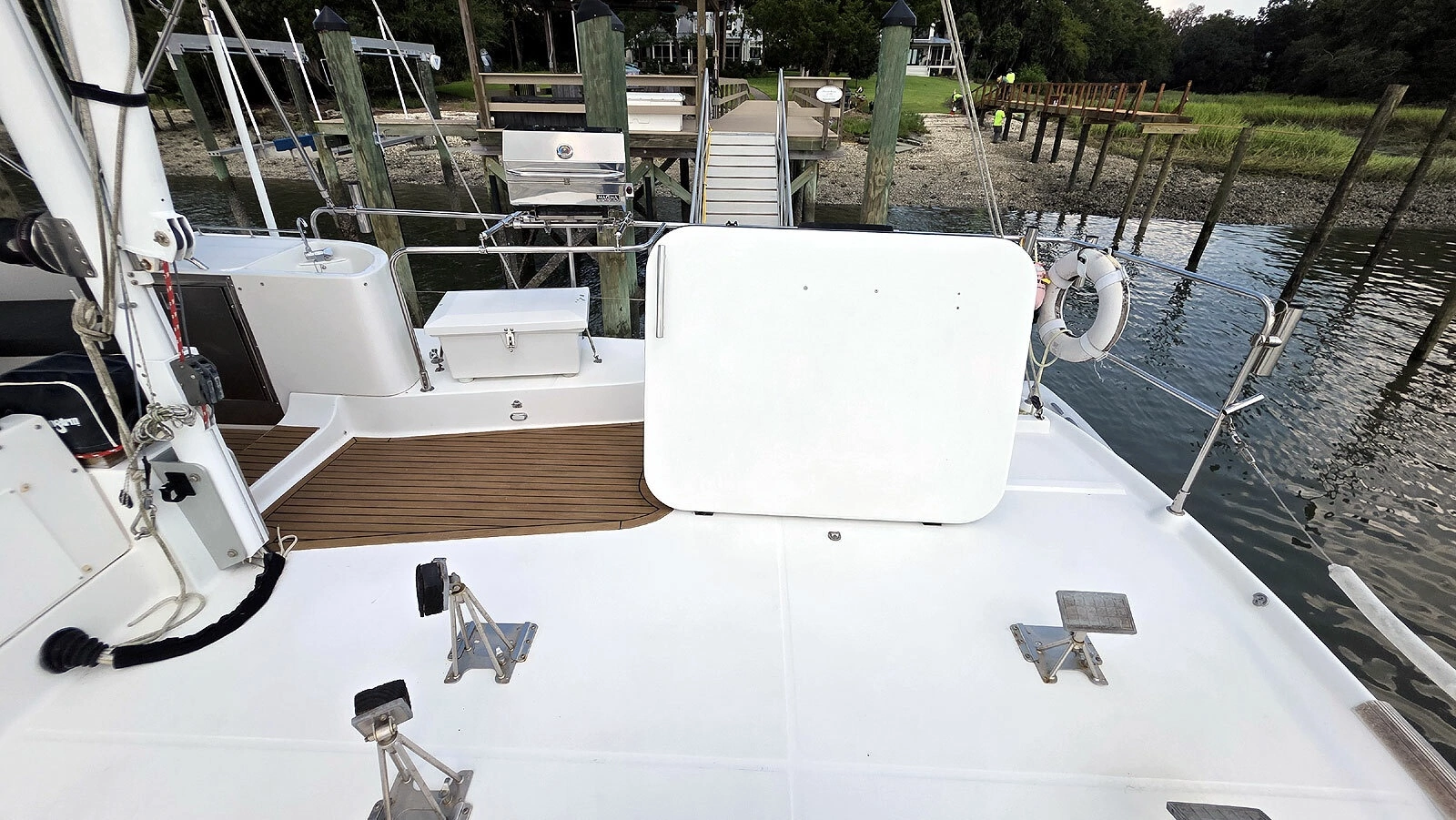 Flybridge Aft Deck Starboard