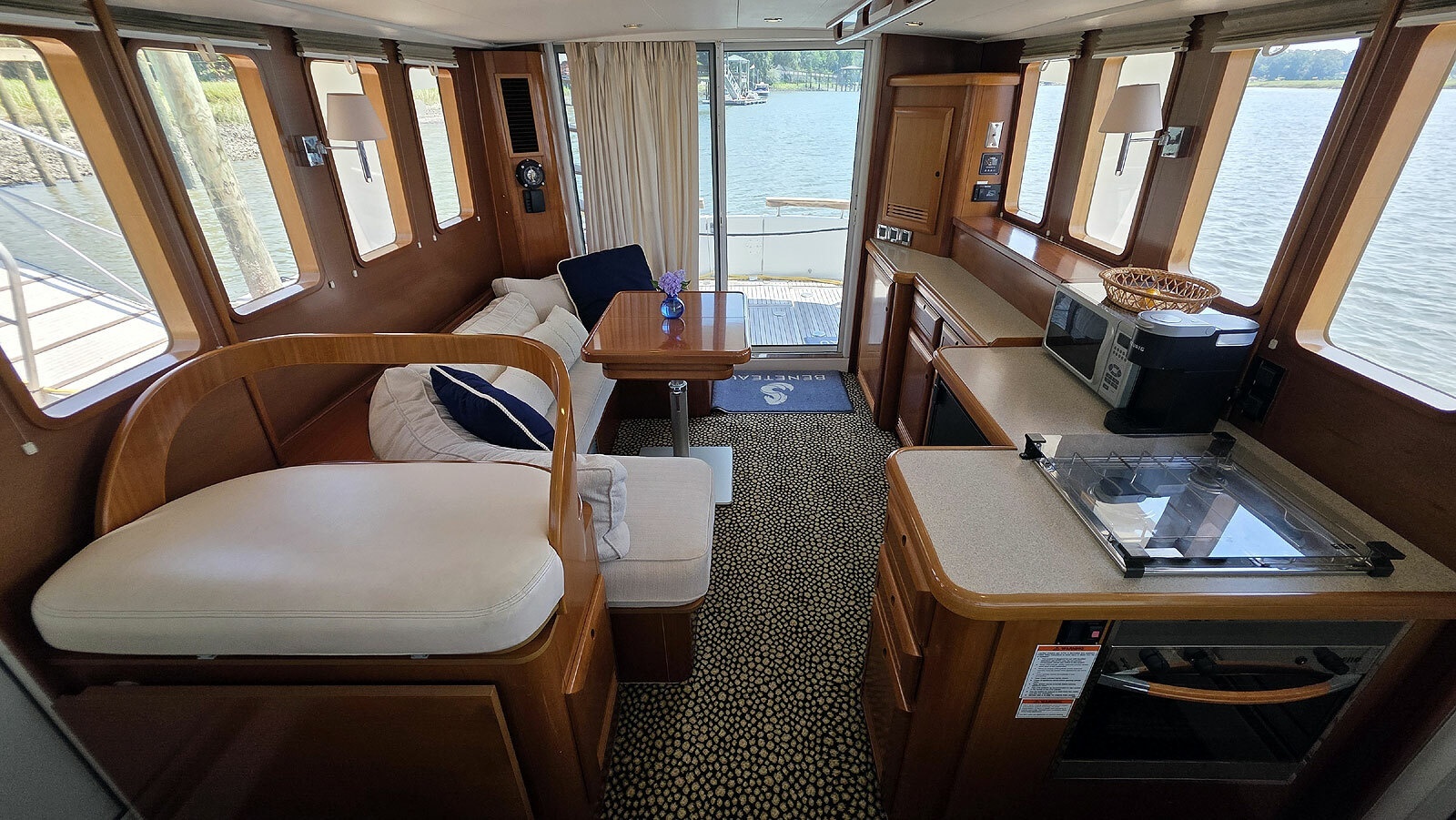 Main Cabin Aft