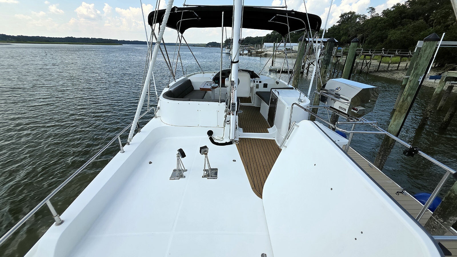 Flybridge Aft Deck Forward