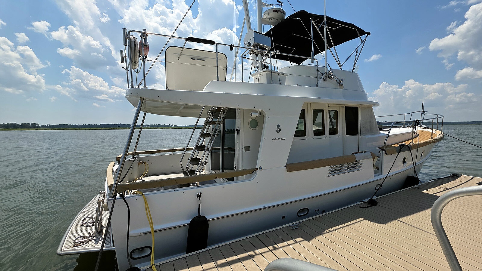 Starboard Stern Profile