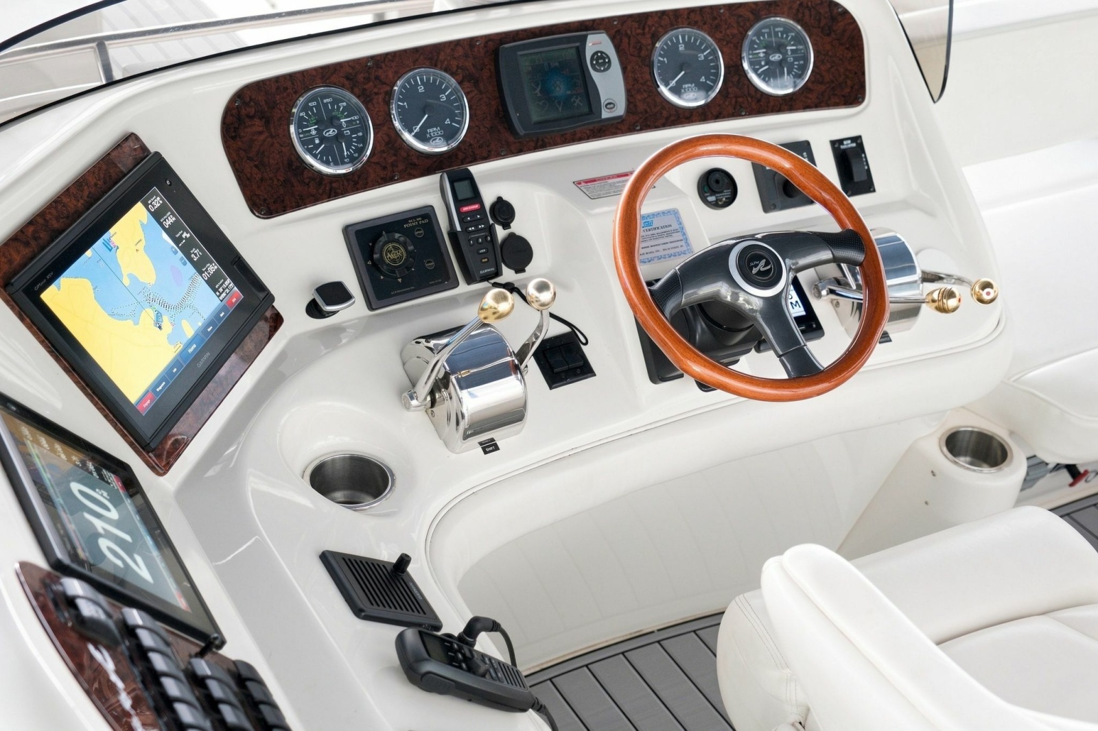 2003 Sea Ray 450 Express Bridge