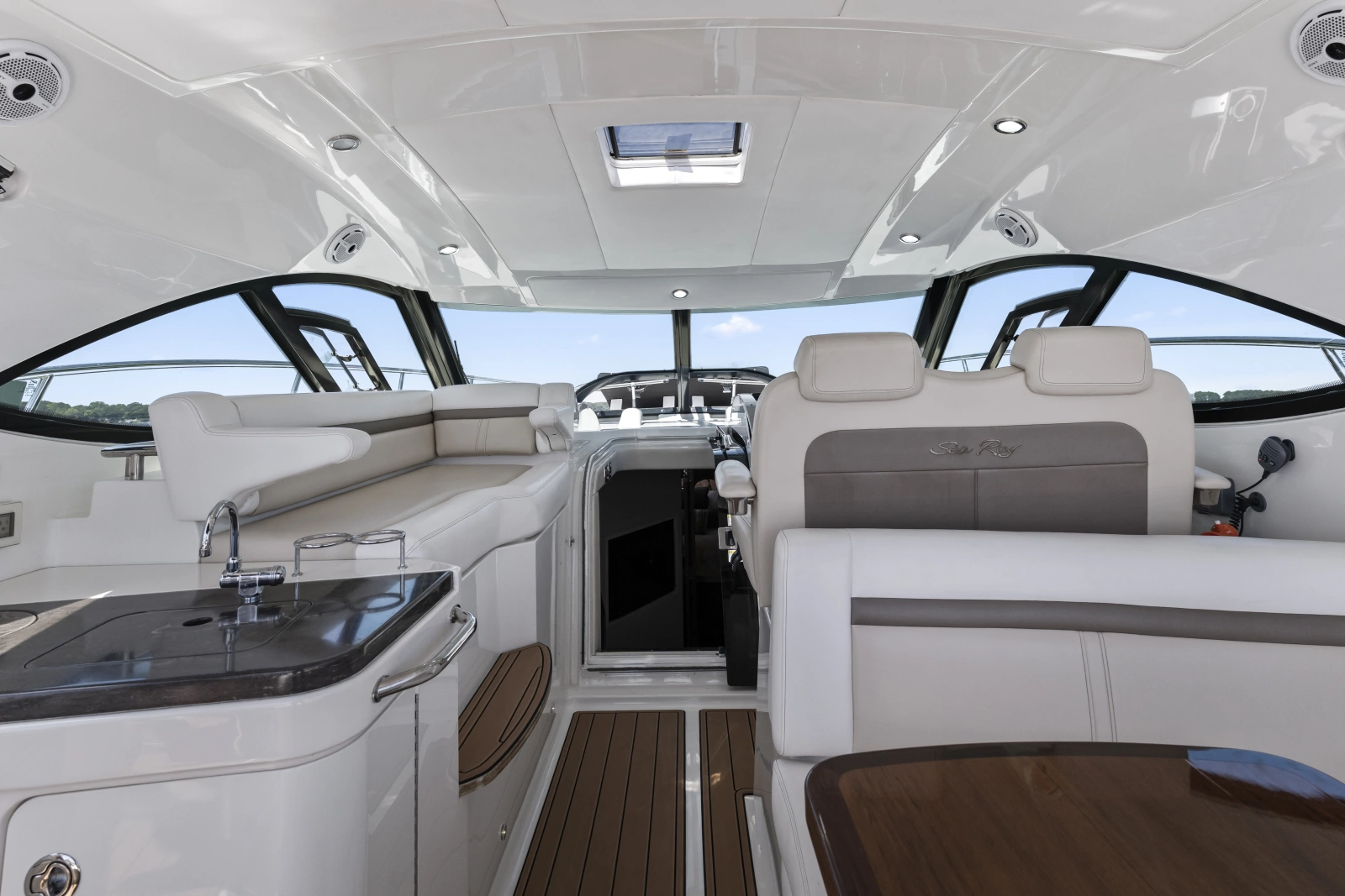 2013 Sea Ray 410 Sundancer