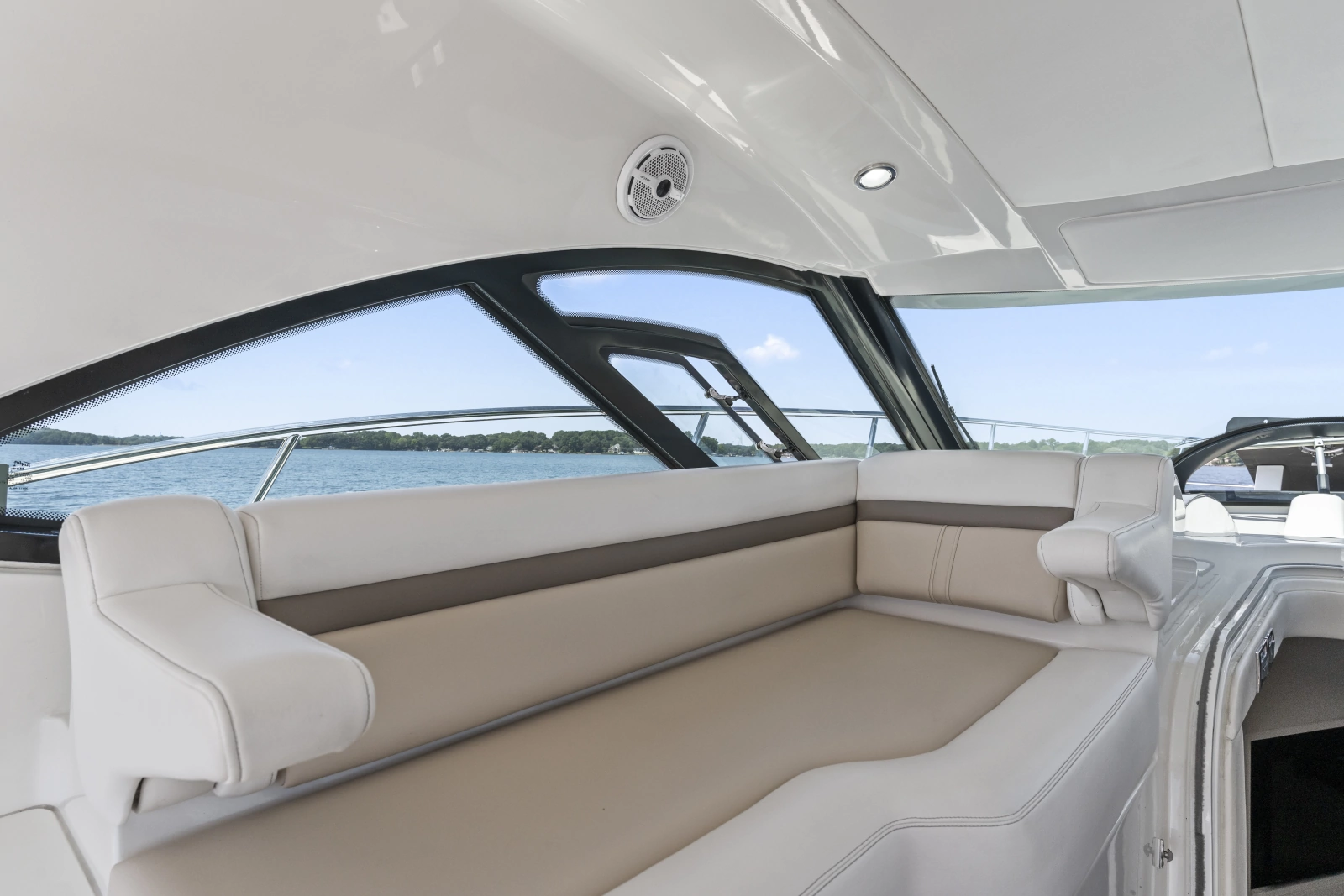 2013 Sea Ray 410 Sundancer