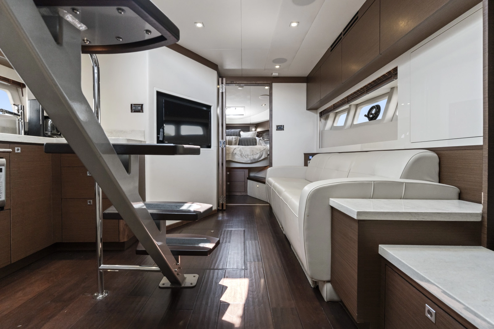 2013 Sea Ray 410 Sundancer
