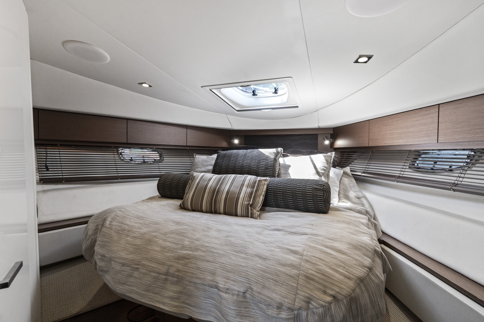 2013 Sea Ray 410 Sundancer