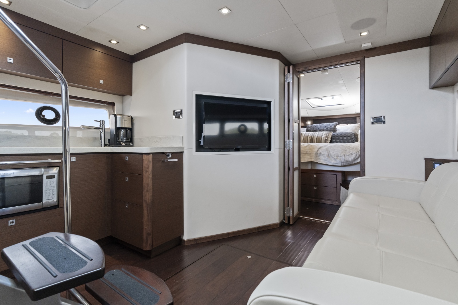 2013 Sea Ray 410 Sundancer
