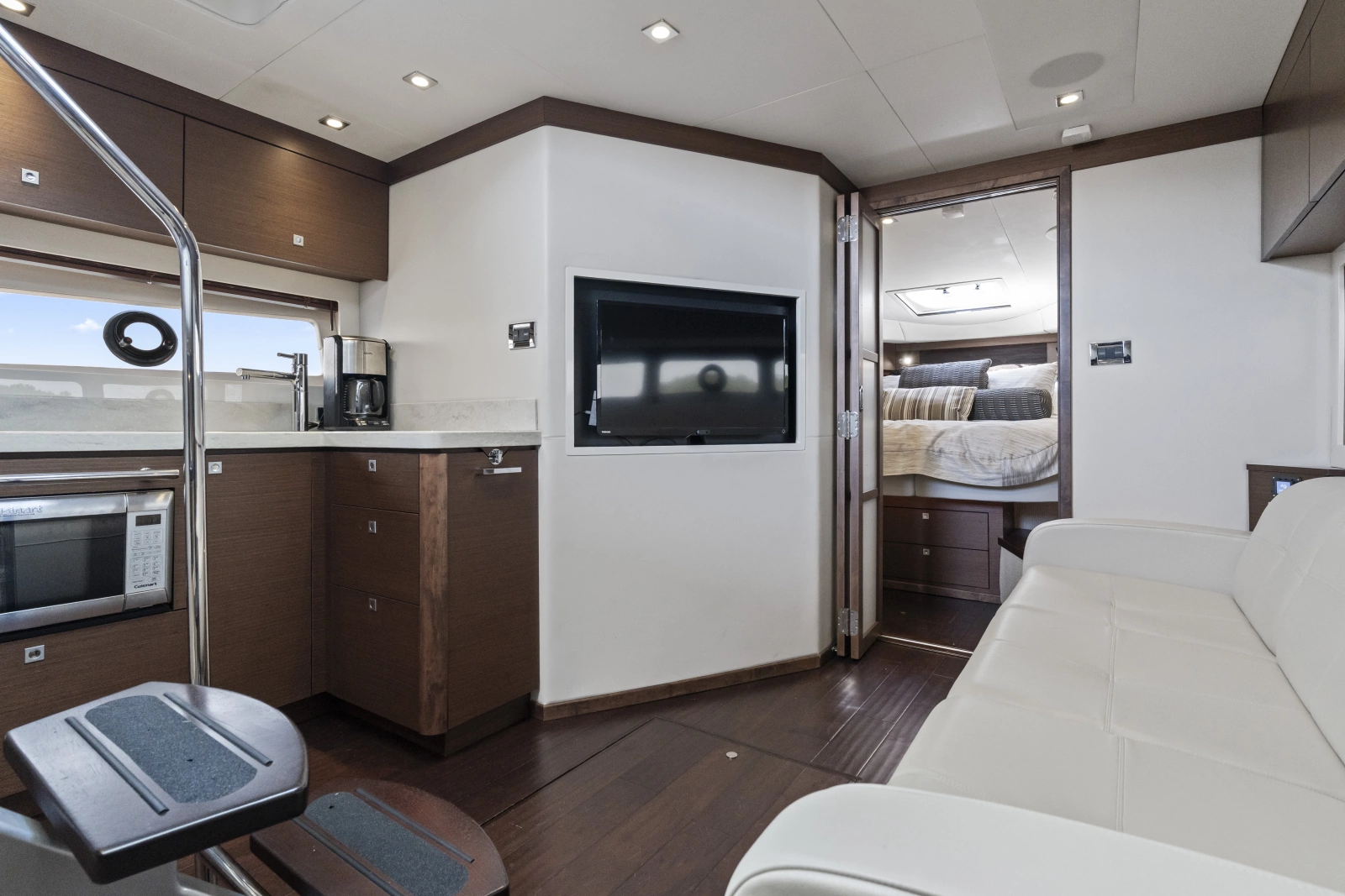 2013 Sea Ray 410 Sundancer