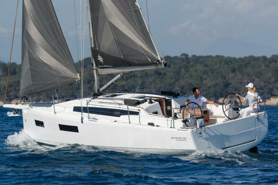 2027 Jeanneau Sun Odyssey 350