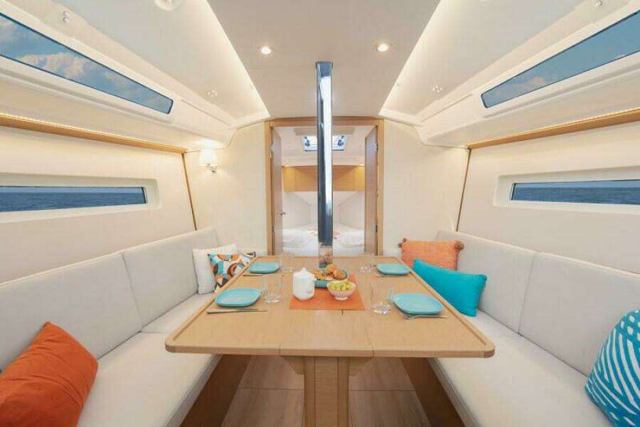 2027 Jeanneau Sun Odyssey 350