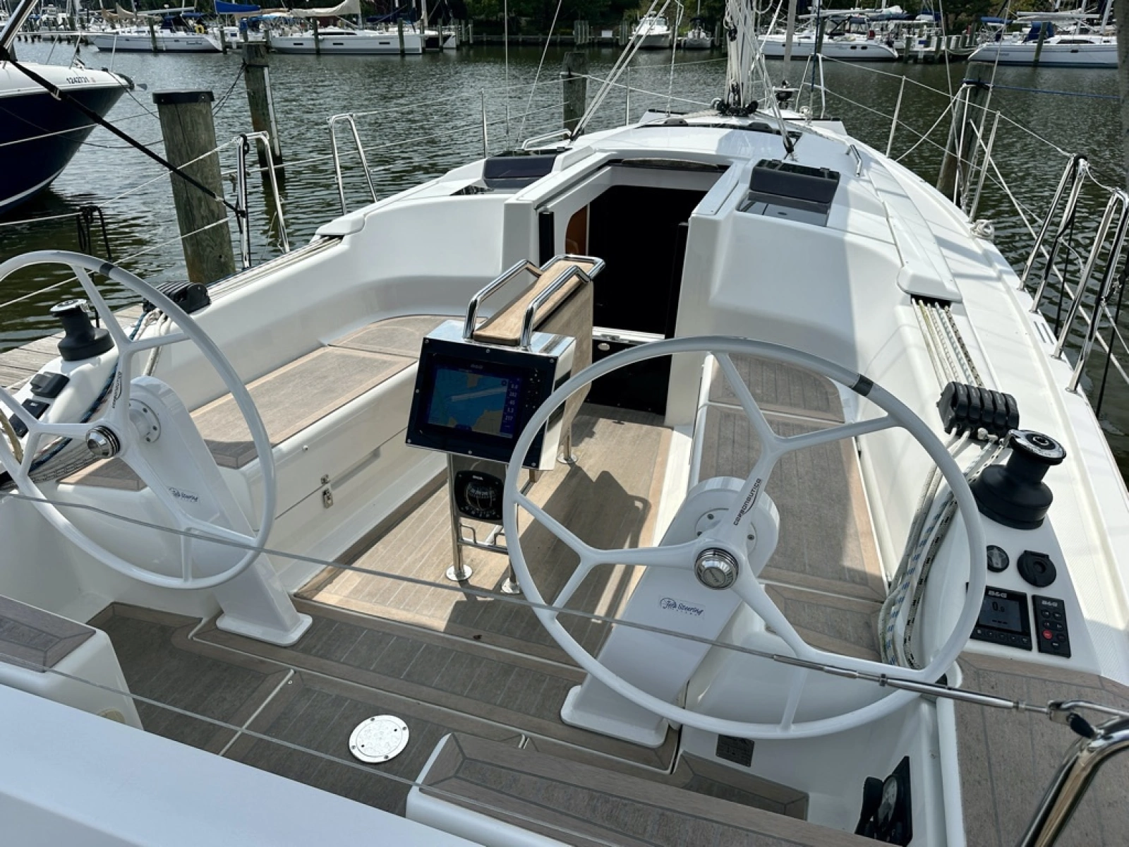 2021 Hanse 348