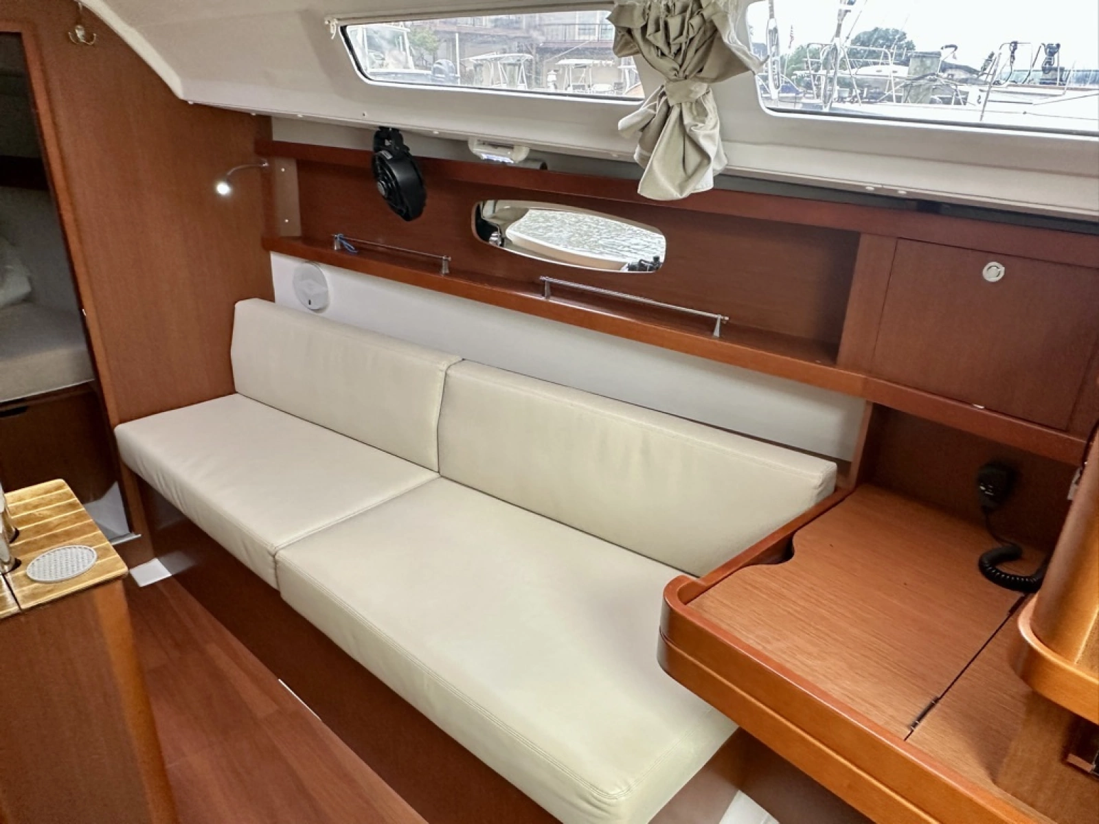 2015 Beneteau 