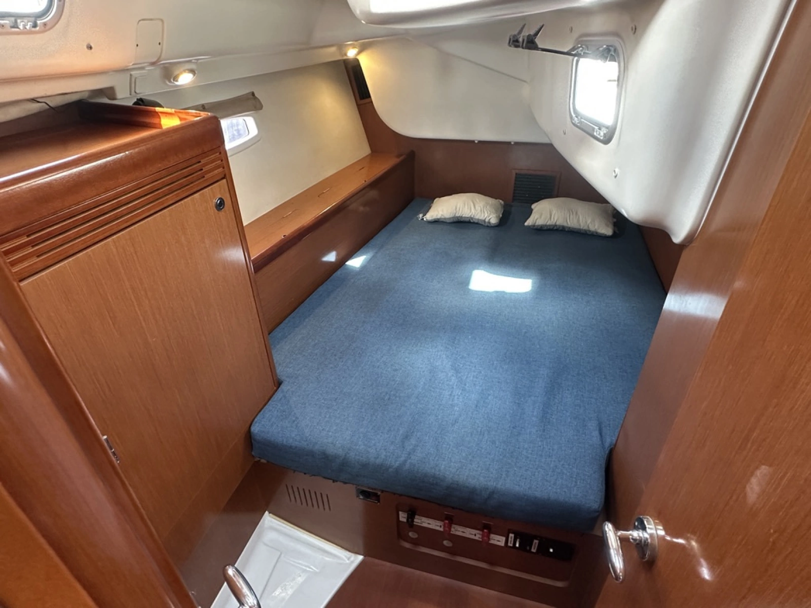 2011 Beneteau 40