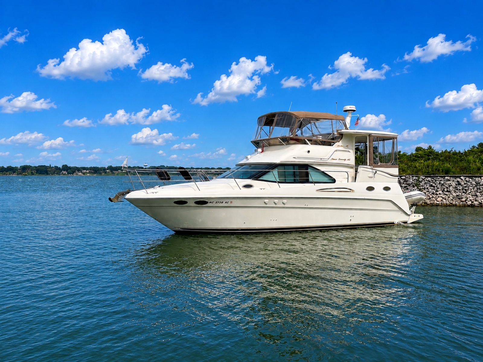 1998 Sea Ray 370 Aft Cabin