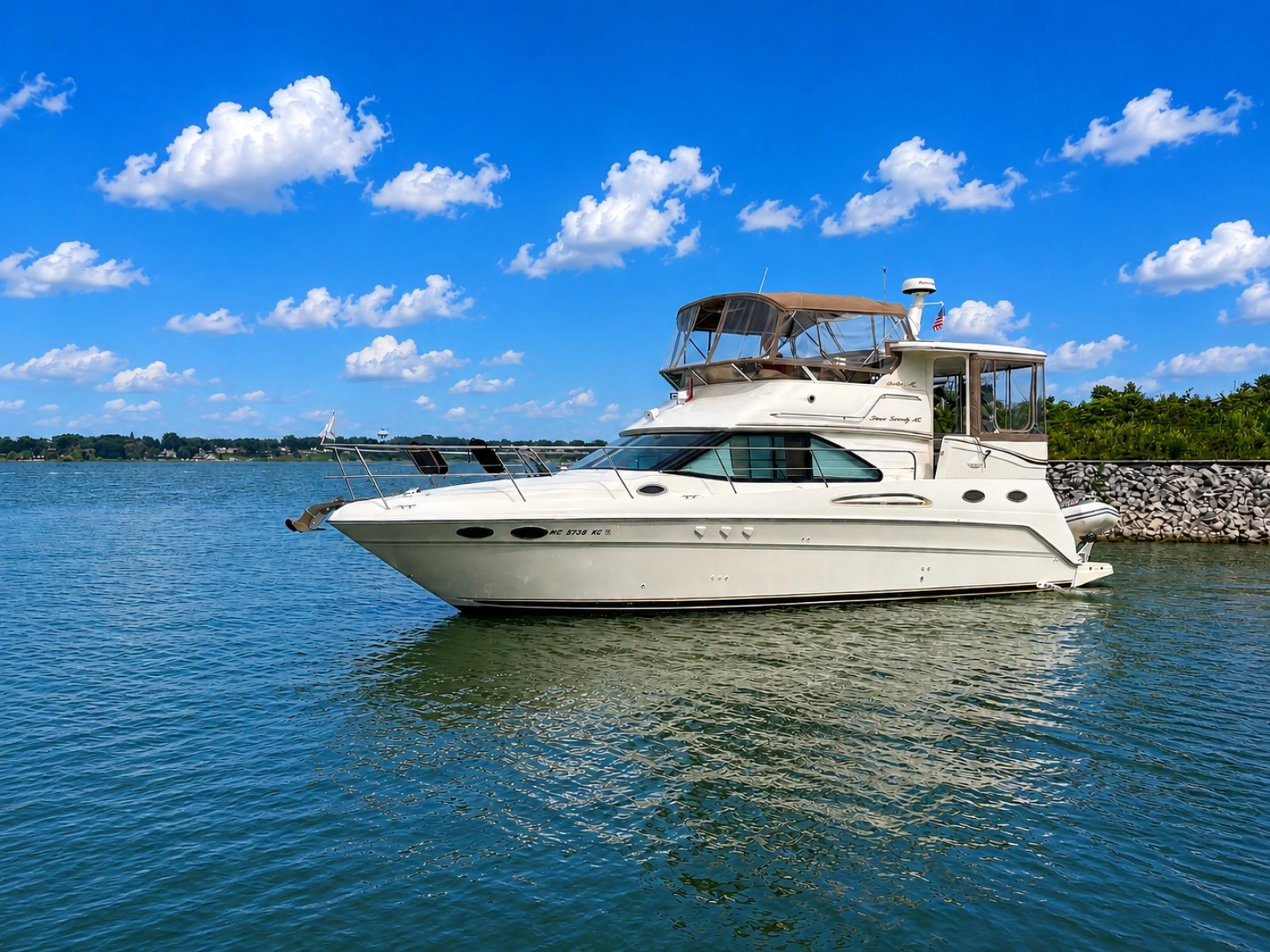 1998 Sea Ray 370 Aft Cabin