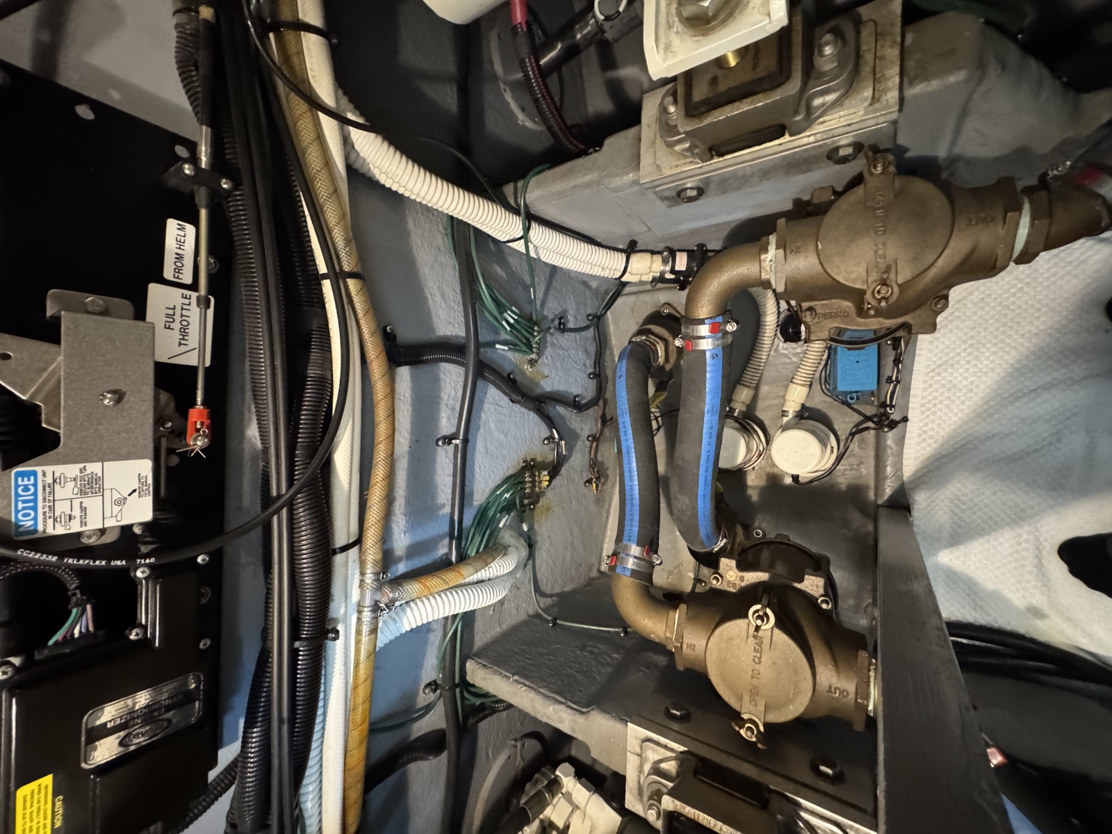 1998 Sea Ray 370 Aft Cabin