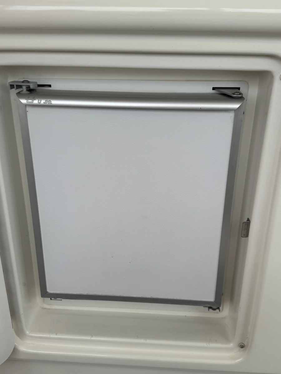 1998 Sea Ray 370 Aft Cabin