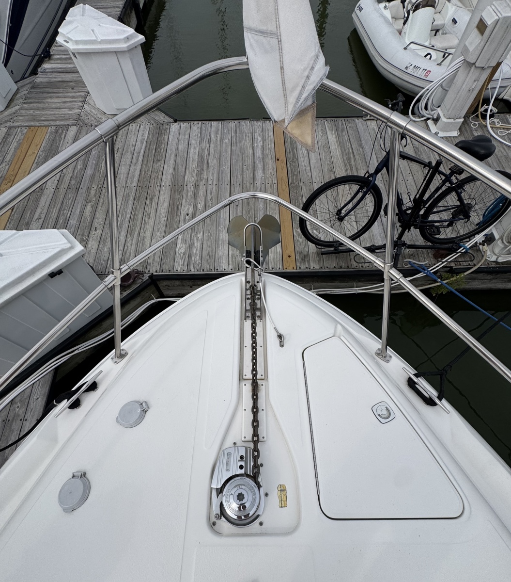1998 Sea Ray 370 Aft Cabin