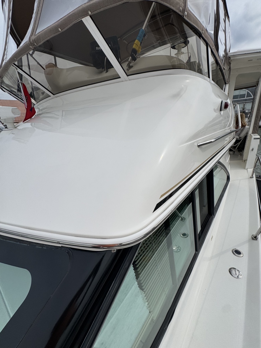 1998 Sea Ray 370 Aft Cabin