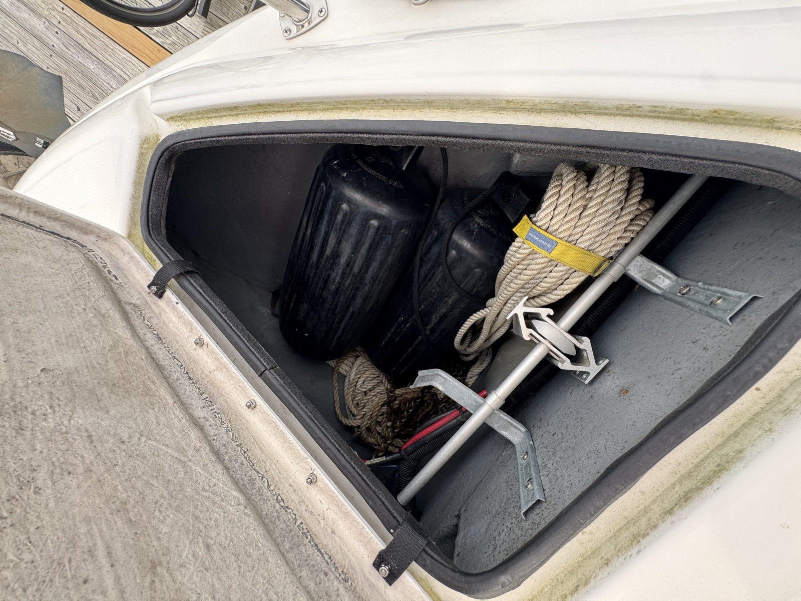 1998 Sea Ray 370 Aft Cabin