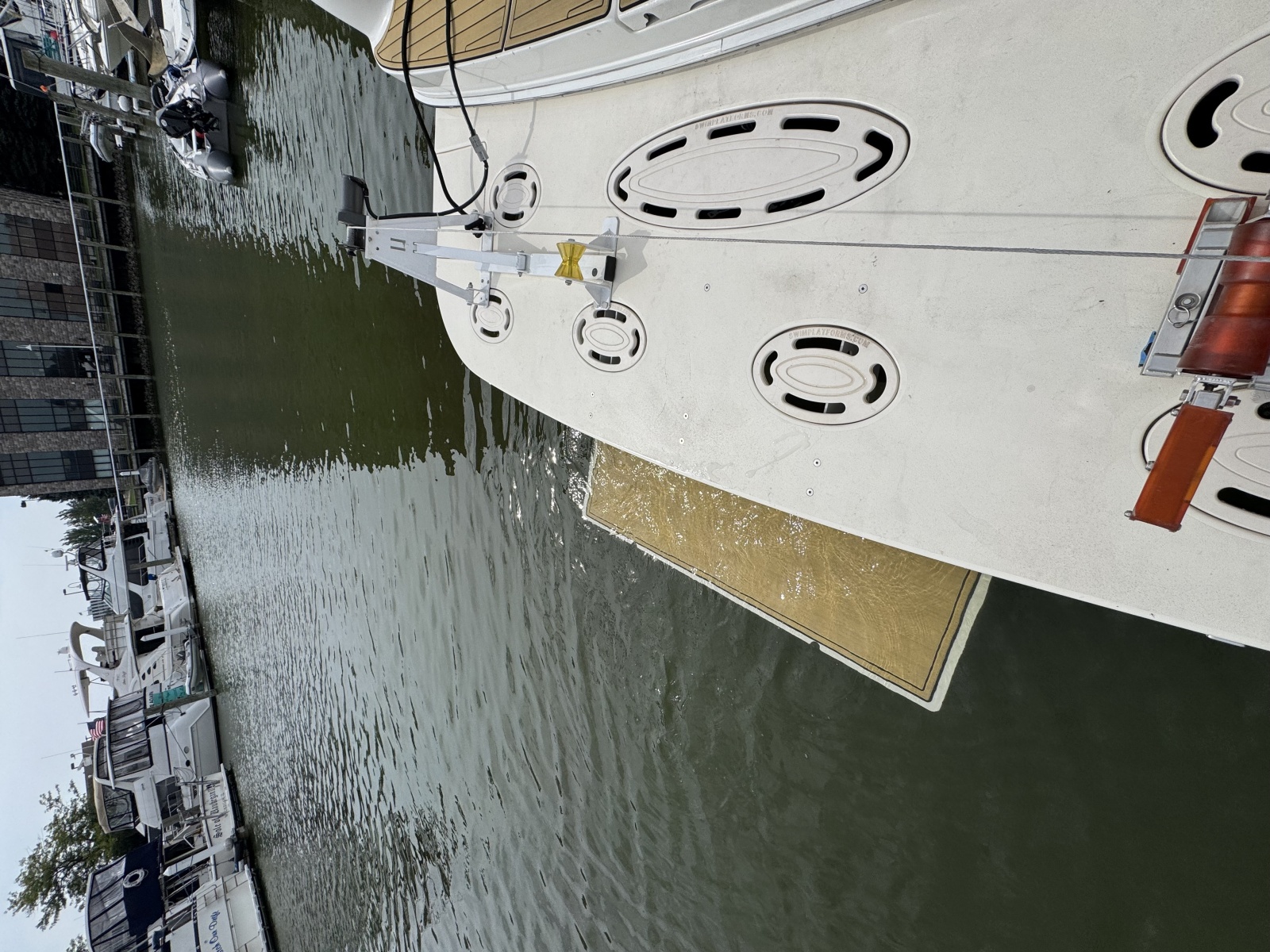 1998 Sea Ray 370 Aft Cabin