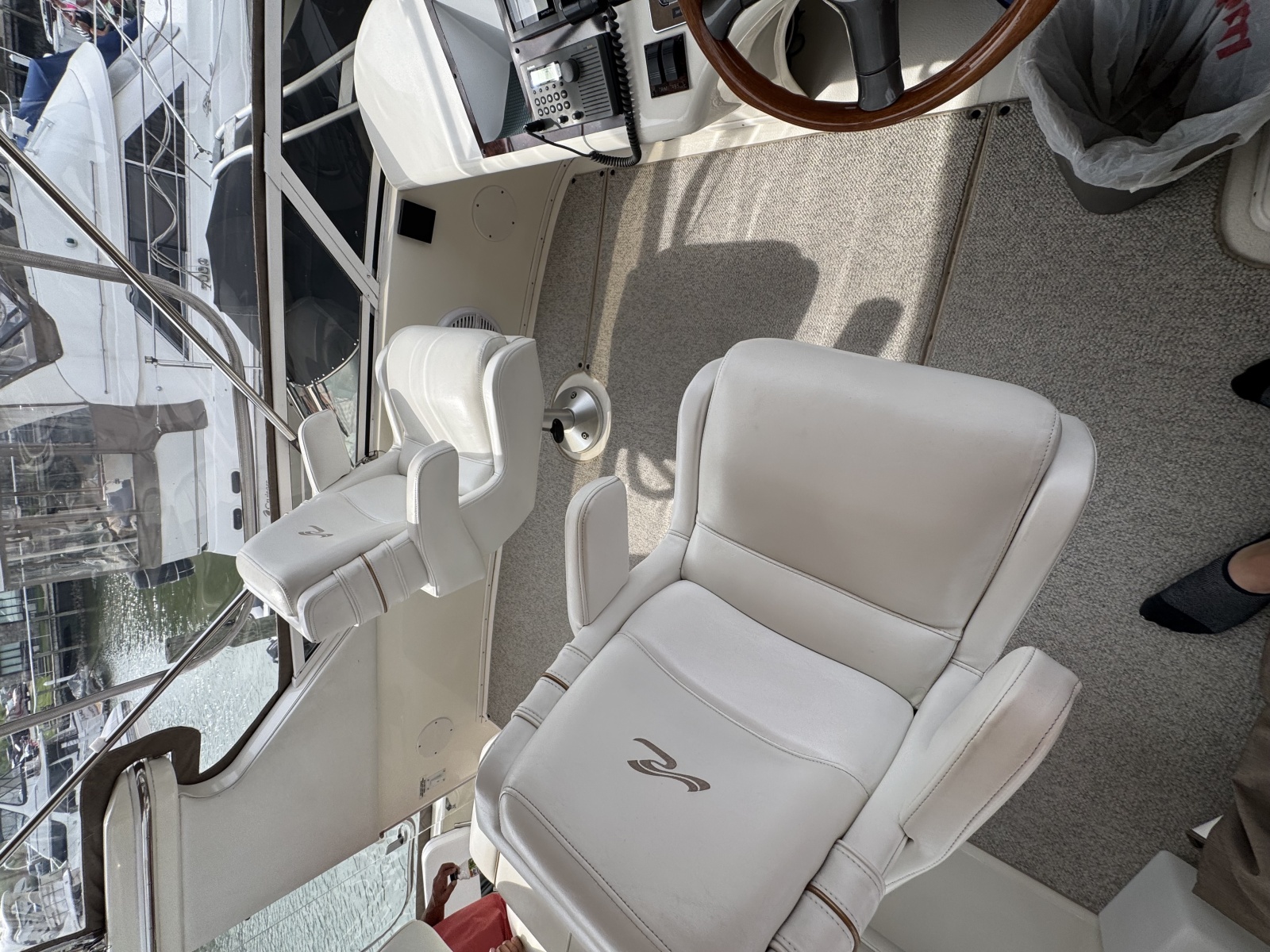 1998 Sea Ray 370 Aft Cabin