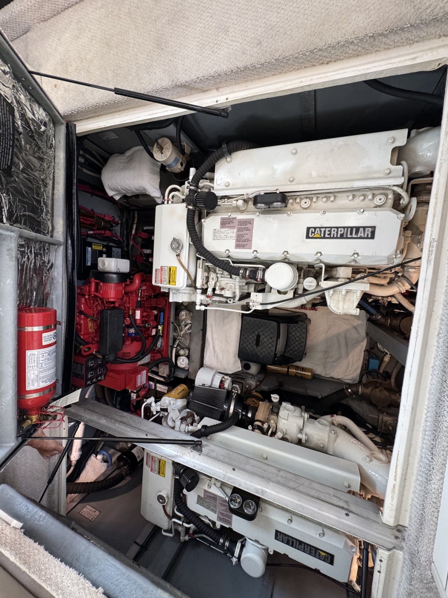 1998 Sea Ray 370 Aft Cabin