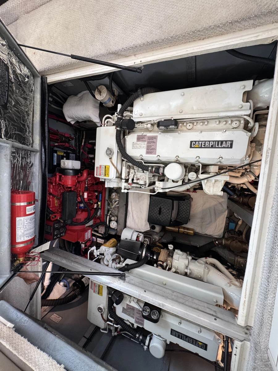 1998 Sea Ray 370 Aft Cabin