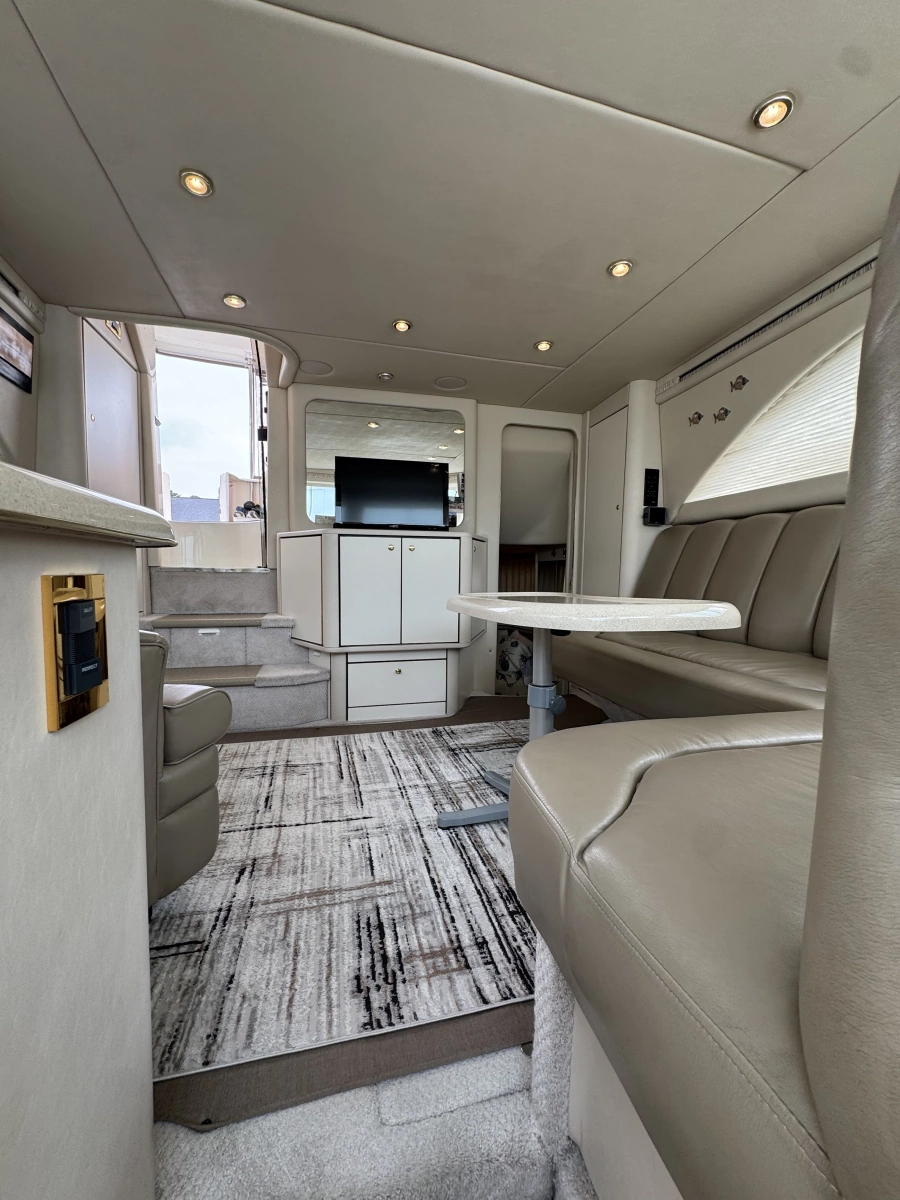 1998 Sea Ray 370 Aft Cabin
