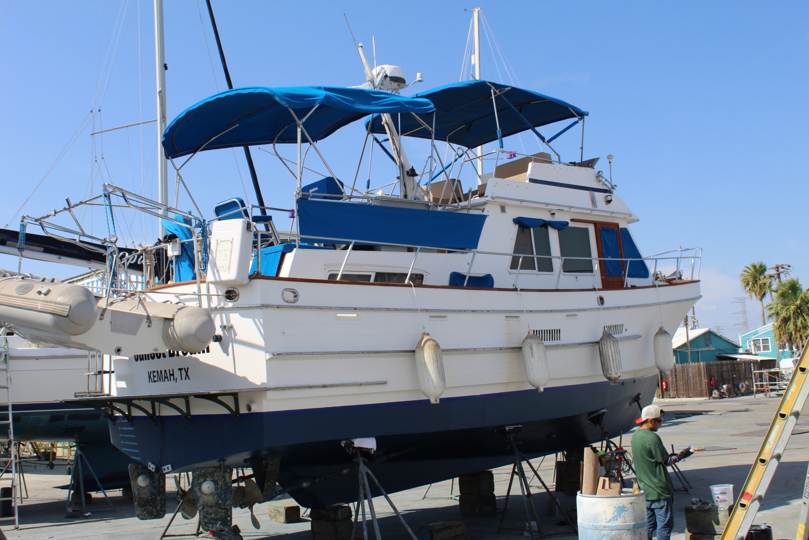 1983 Ocean Alexander 40 Double Cabin
