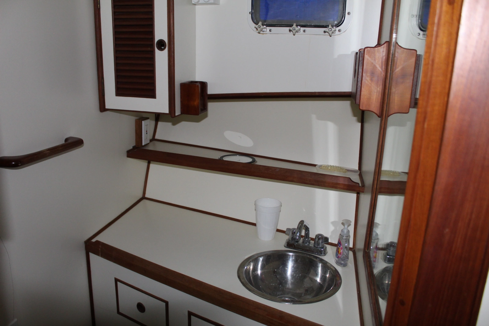 1983 Ocean Alexander 40 Double Cabin