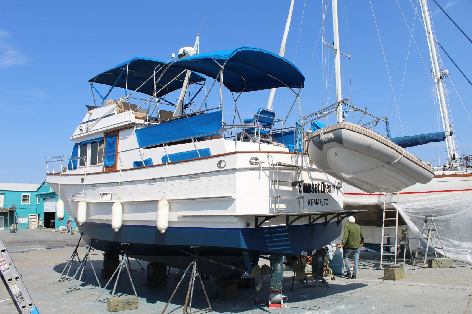 1983 Ocean Alexander 40 Double Cabin